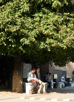 london under the weight of the shade